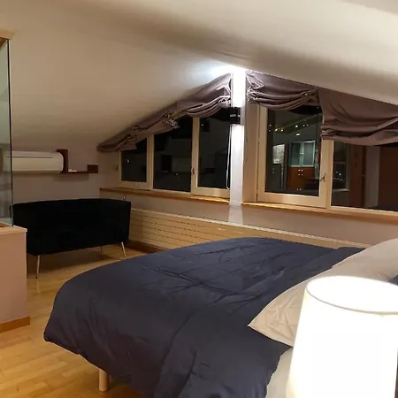 Chic Au Centre Hut 08087 Apartment *